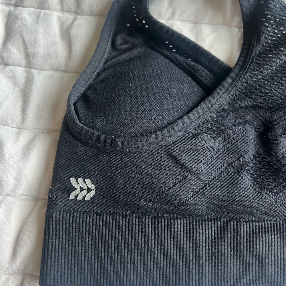 Women’s sports bras target (2 bras) - Picture 8 of 9